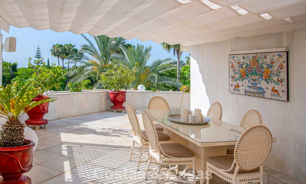 Hoogwaardig duplex penthouse te koop in een felbegeerd golfcomplex in Nueva Andalucia, Marbella 801014