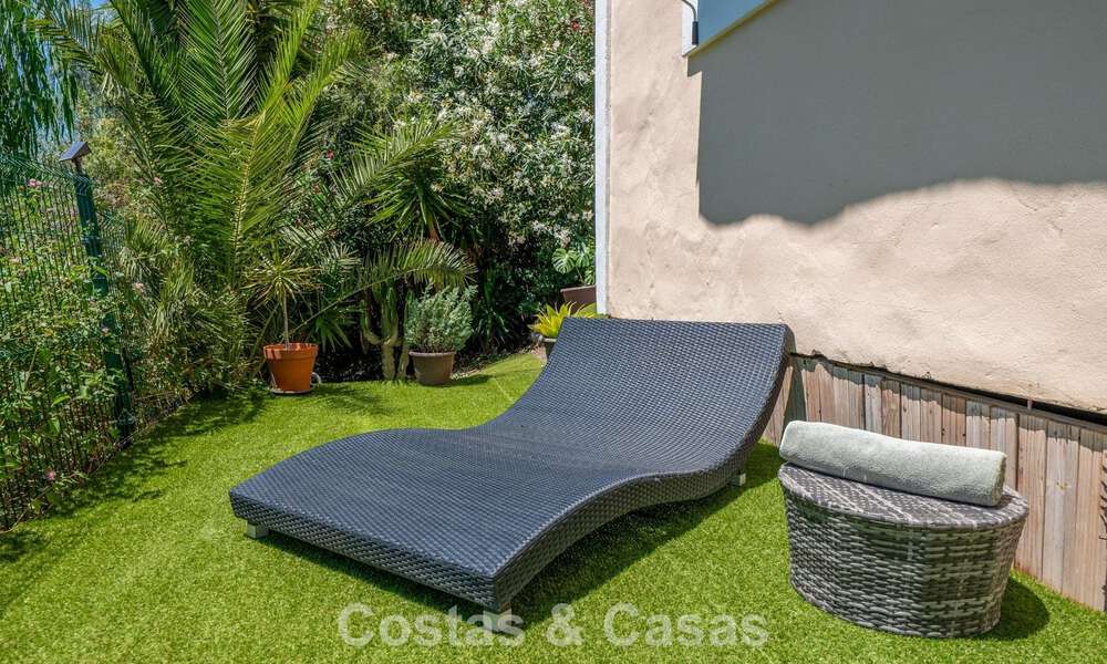 Ruime familiewoning te koop in een kleinschalige gated urbanisatie in het begeerde Nueva Andalucia, Marbella 801100