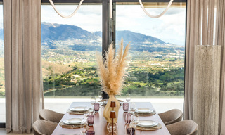 Indrukwekkende luxevilla met moderne minimalistische architectuur te koop in de heuvels van Oost-Marbella 801146 