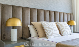 Exclusief penthouse met schitterend open zeezicht te koop aan het strand in Estepona 801289 
