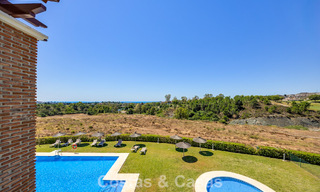 Prachtig 3-slaapkamer penthouse te koop met ruim dakterras in een golfomgeving van Marbella - Benahavis 801335 