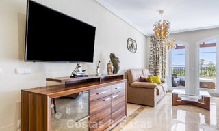 Prachtig 3-slaapkamer penthouse te koop met ruim dakterras in een golfomgeving van Marbella - Benahavis 801350 