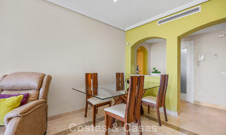 Prachtig 3-slaapkamer penthouse te koop met ruim dakterras in een golfomgeving van Marbella - Benahavis 801357 