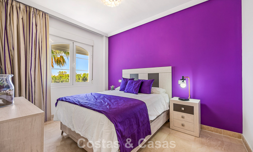 Prachtig 3-slaapkamer penthouse te koop met ruim dakterras in een golfomgeving van Marbella - Benahavis 801362