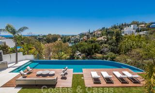 Instapklare, luxueuze, moderne villa te koop, met schitterend uitzicht in La Quinta, een golfurbanisatie in Marbella - Benahavis 801041 