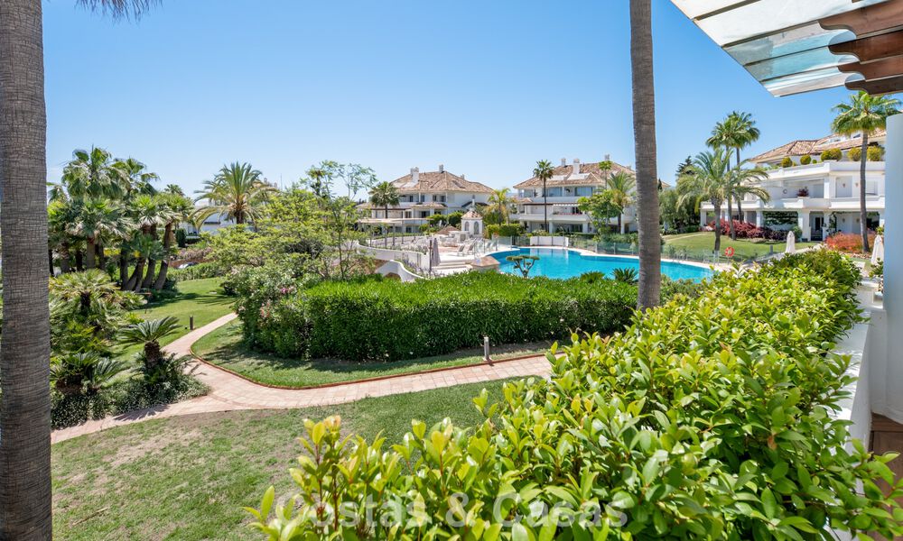 Ruim, luxe appartement te koop in een begeerd complex op de Golden Mile, Marbella 801404