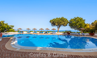 Ruim appartement met supergrote privétuin en prachtige vergezichten te koop ten oosten van Marbella 801418 