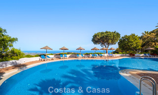 Royaal, modern penthouse met weidse vergezichten te koop ten oosten van Marbella 801494 