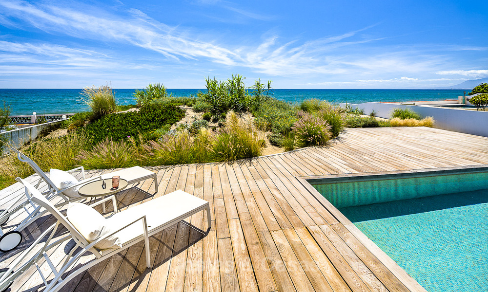 Villa's te koop in Costabella, een beachside urbanisatie aan de mooiste stranden van Marbella 801576