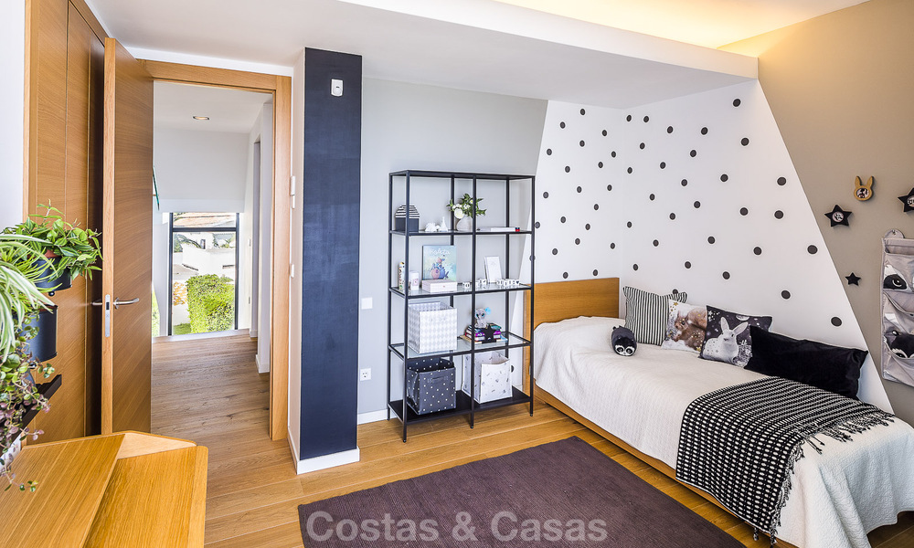 Villa's te koop in Costabella, een beachside urbanisatie aan de mooiste stranden van Marbella 801595