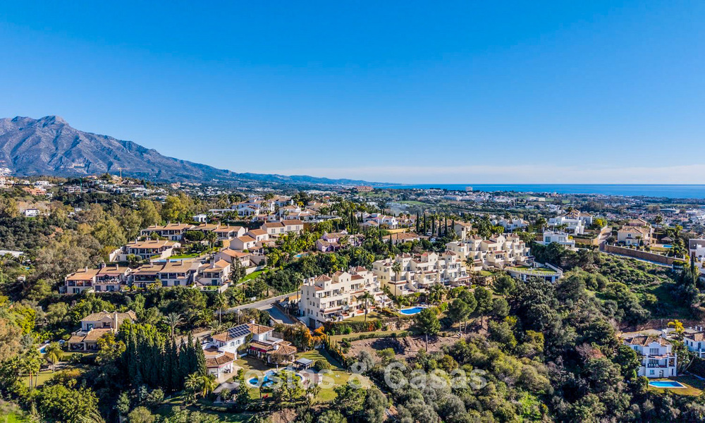 Ruim 4-slaapkamer appartement met panoramisch uitzicht te koop in de heuvels van Marbella - Benahavis 801717