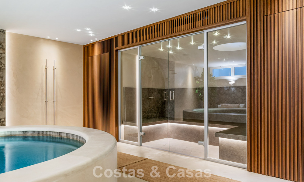 Elegante villa met Franse Provençaalse invloeden te koop in het begeerde Nueva Andalucia, Marbella 801747