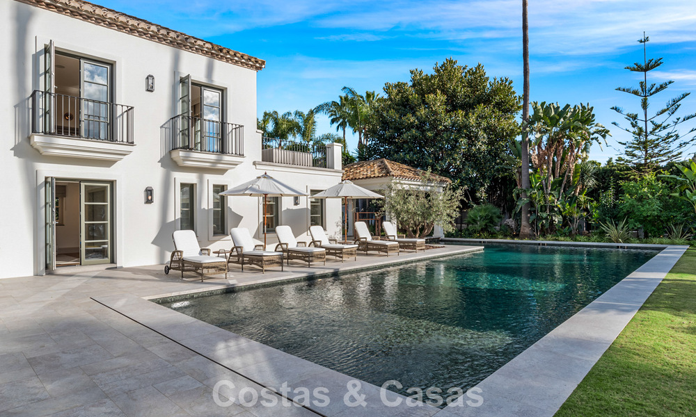 Elegante villa met Franse Provençaalse invloeden te koop in het begeerde Nueva Andalucia, Marbella 801755