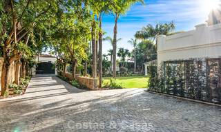 Elegante villa met Franse Provençaalse invloeden te koop in het begeerde Nueva Andalucia, Marbella 801764 