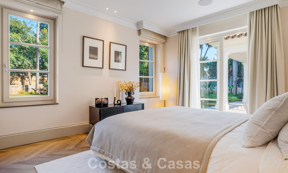 Elegante villa met Franse Provençaalse invloeden te koop in het begeerde Nueva Andalucia, Marbella 801775