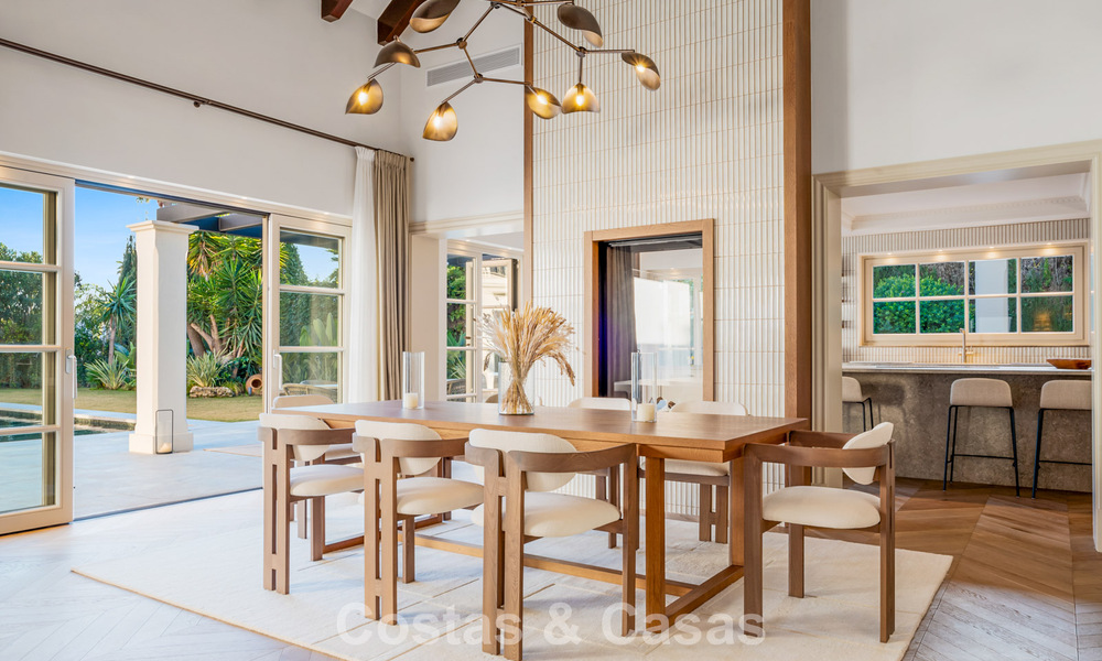 Elegante villa met Franse Provençaalse invloeden te koop in het begeerde Nueva Andalucia, Marbella 801784
