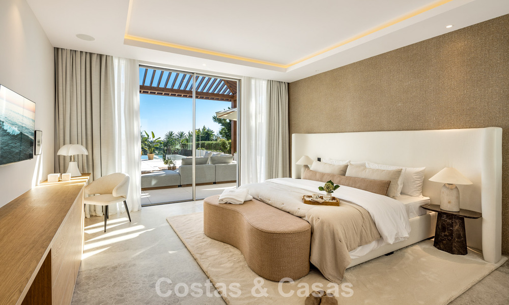 Hedendaagse, mediterrane luxevilla te koop, eerstelijnsgolf in een begeerde golfwijk van Nueva Andalucia, Marbella 801922