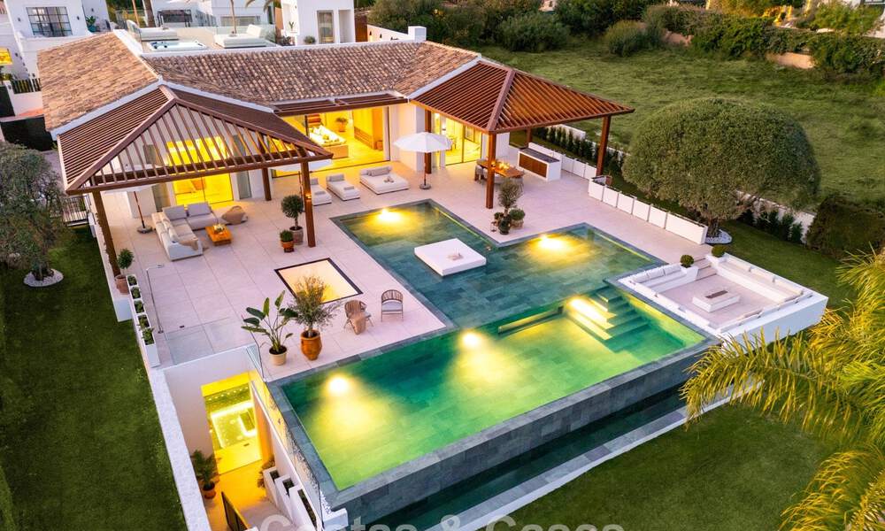 Hedendaagse, mediterrane luxevilla te koop, eerstelijnsgolf in een begeerde golfwijk van Nueva Andalucia, Marbella 801940