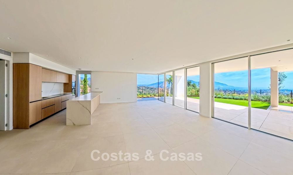 Moderne nieuwbouwappartementen met panoramisch zeezicht te koop nabij Elviria, Marbella Oost 802044