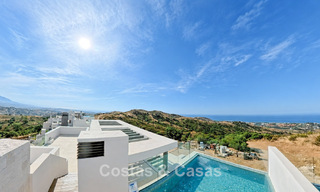 Moderne nieuwbouwappartementen met panoramisch zeezicht te koop nabij Elviria, Marbella Oost 802058 