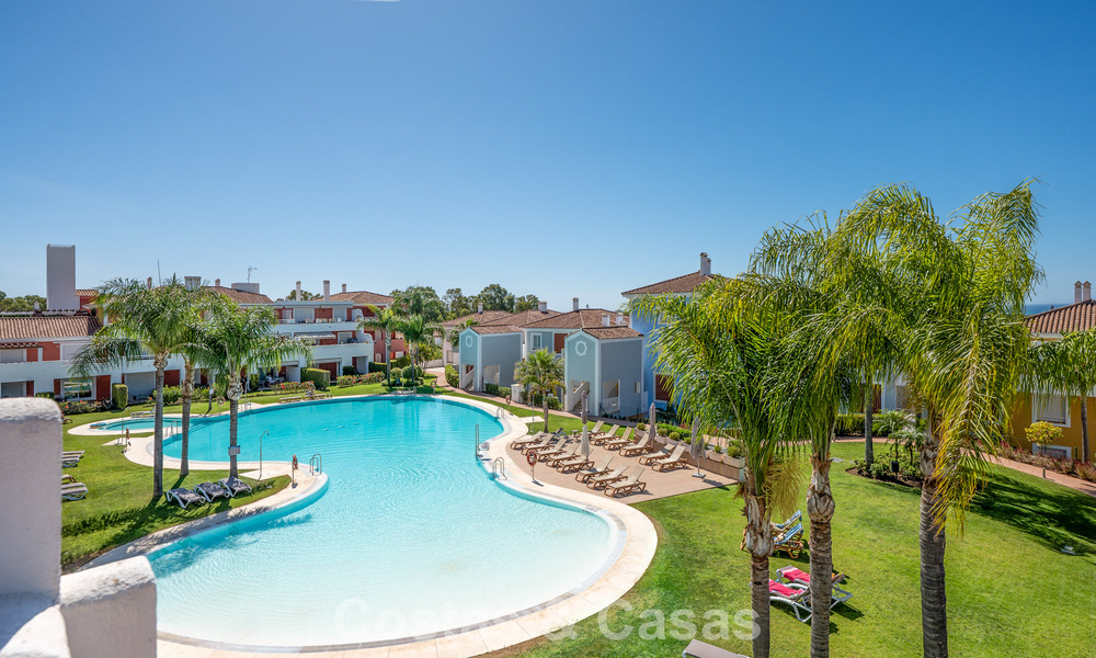 Top-floor appartement te koop op de New Golden Mile tussen Marbella en Estepona centrum 802085