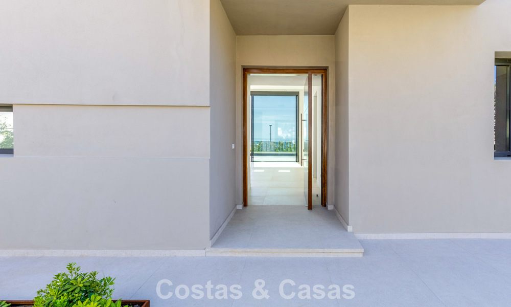 Moderne, nieuwe luxevilla met panoramisch zeezicht te koop in de heuvels van Marbella - Benahavis 802110