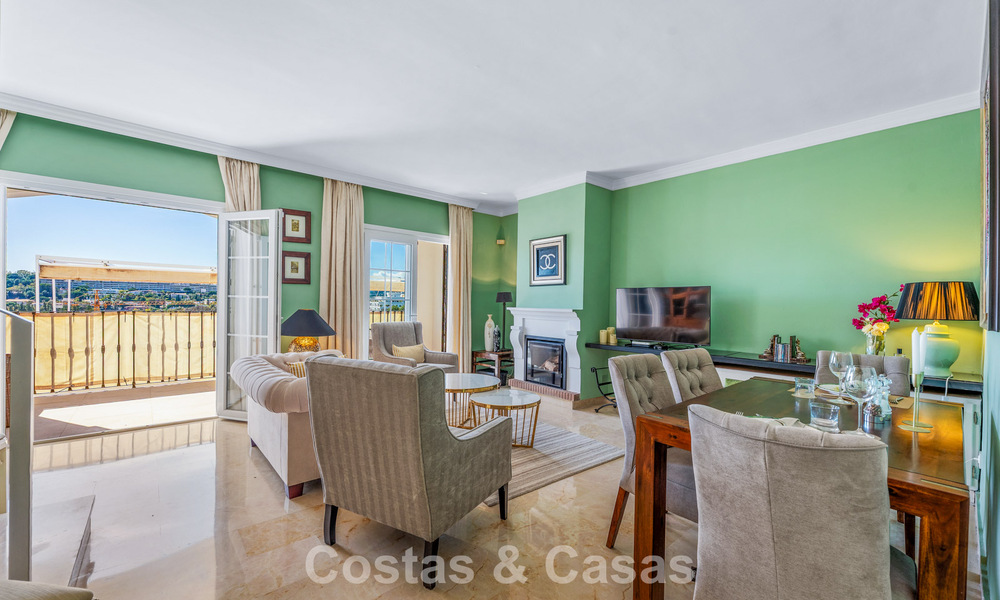 Charmante rijwoning te koop in Andalusisch complex op wandelafstand van voorzieningen in Nueva Andalucia, Marbella 802353
