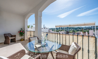 Charmante rijwoning te koop in Andalusisch complex op wandelafstand van voorzieningen in Nueva Andalucia, Marbella 802356 