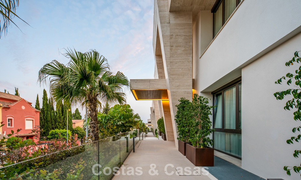 Exclusief duplex appartement met Fendi interieur in vijfsterrencomplex te koop op Marbella’s Golden Mile 802291
