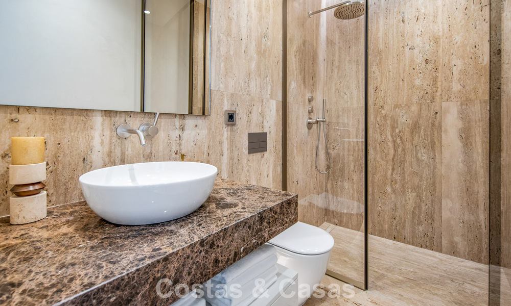 Exclusief duplex appartement met Fendi interieur in vijfsterrencomplex te koop op Marbella’s Golden Mile 802314