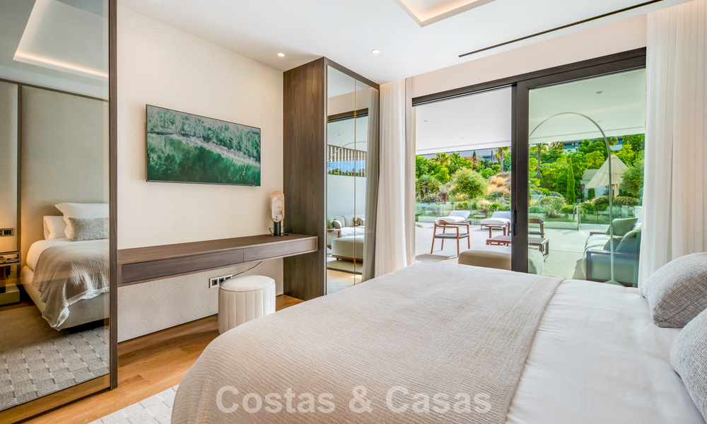Exclusief duplex appartement met Fendi interieur in vijfsterrencomplex te koop op Marbella’s Golden Mile 802328