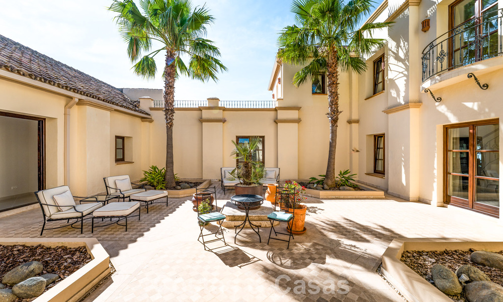 Statig, Spaans landgoed (Finca) te koop in een groene omgeving op de New Golden Mile tussen Marbella en Estepona 802215