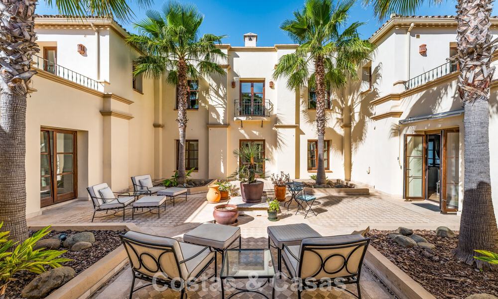 Statig, Spaans landgoed (Finca) te koop in een groene omgeving op de New Golden Mile tussen Marbella en Estepona 802216