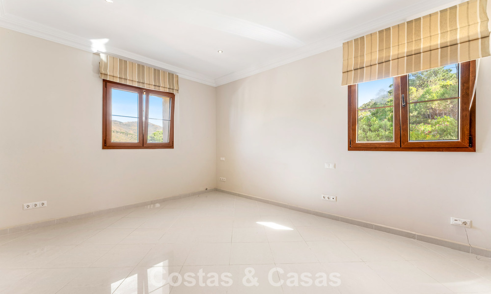 Statig, Spaans landgoed (Finca) te koop in een groene omgeving op de New Golden Mile tussen Marbella en Estepona 802251