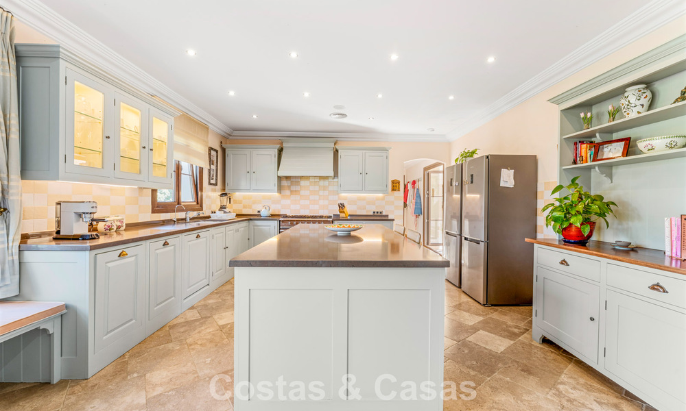 Statig, Spaans landgoed (Finca) te koop in een groene omgeving op de New Golden Mile tussen Marbella en Estepona 802258