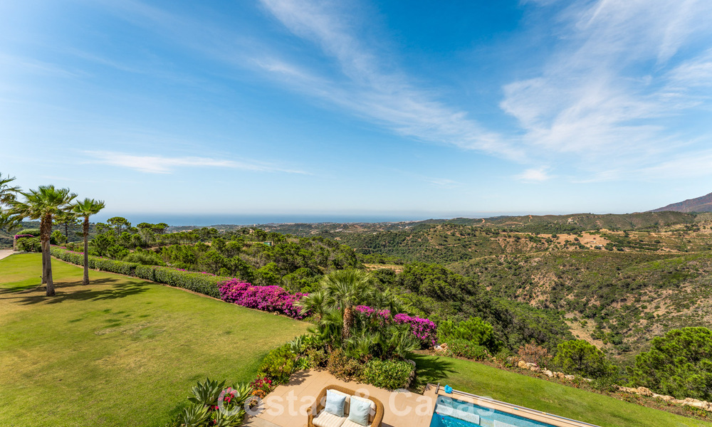 Statig, Spaans landgoed (Finca) te koop in een groene omgeving op de New Golden Mile tussen Marbella en Estepona 802276