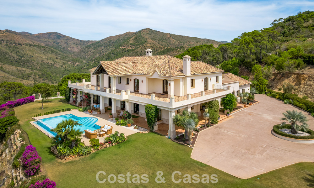 Statig, Spaans landgoed (Finca) te koop in een groene omgeving op de New Golden Mile tussen Marbella en Estepona 802282