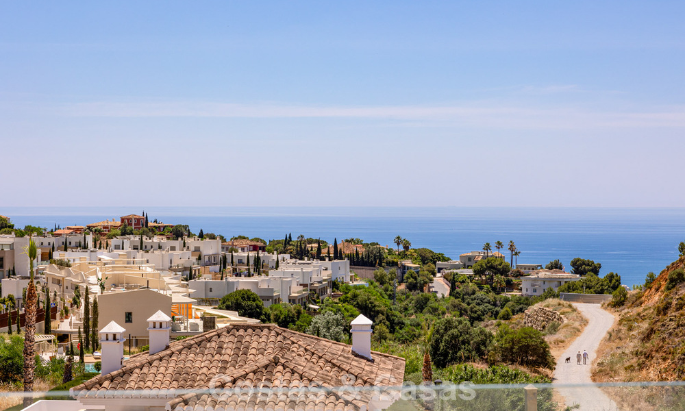 Gloednieuwe, moderne luxevilla met zeezicht te koop in Mijas, Costa del Sol 802166