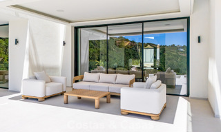 Instapklare, hedendaagse luxevilla te koop in een gated community in Marbella - Benahavis 802427 