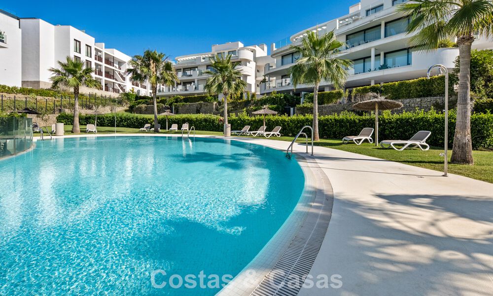 Eigentijds appartement te koop in een vernieuwend lifestyle-complex in Fuengirola, Costa del Sol 802532