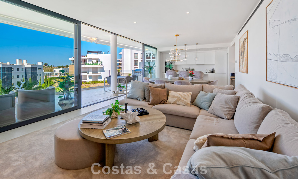 Eigentijds appartement te koop in een vernieuwend lifestyle-complex in Fuengirola, Costa del Sol 802542