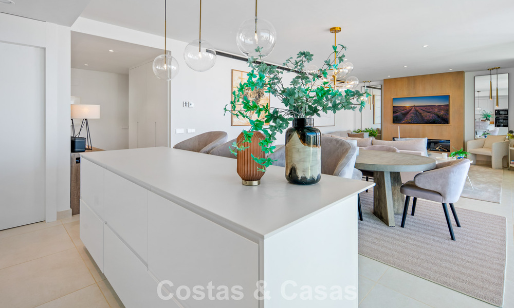 Eigentijds appartement te koop in een vernieuwend lifestyle-complex in Fuengirola, Costa del Sol 802544