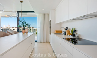 Eigentijds appartement te koop in een vernieuwend lifestyle-complex in Fuengirola, Costa del Sol 802545 
