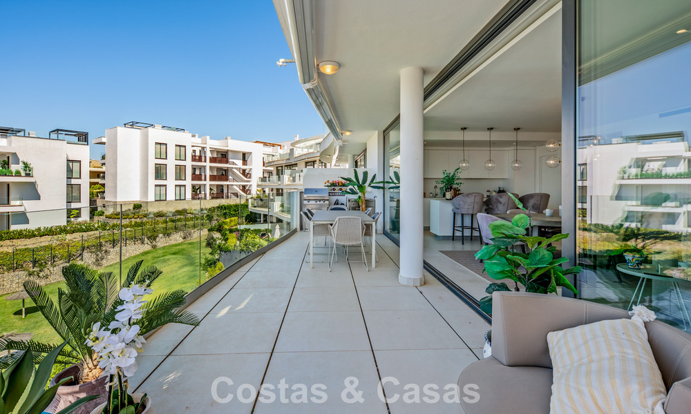 Eigentijds appartement te koop in een vernieuwend lifestyle-complex in Fuengirola, Costa del Sol 802549