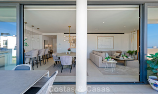 Eigentijds appartement te koop in een vernieuwend lifestyle-complex in Fuengirola, Costa del Sol 802550 
