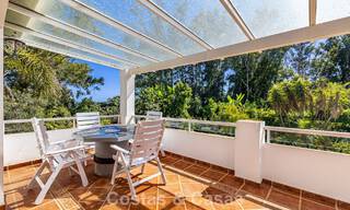 Beachside villa op een steenworp van het strand te koop aan de gewilde New Golden Mile tussen Marbella en Estepona 802589 