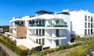 Exclusieve appartementen met modern ontwerp te koop in El Higueron in Fuengirola, Costa del Sol 802472 