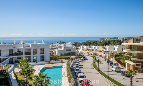 Exclusieve appartementen met modern ontwerp te koop in El Higueron in Fuengirola, Costa del Sol 802482
