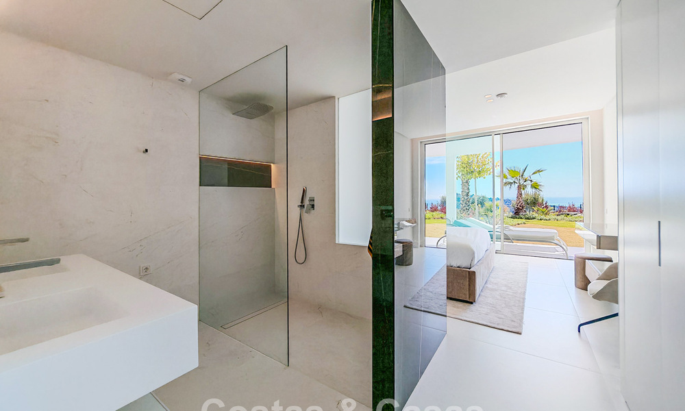 Moderne tuinappartement met zeezicht te koop in een exclusief boetiekcomplex nabij Marbella 802607