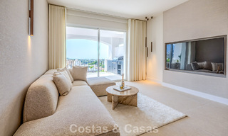 Gerenoveerd designappartement met panoramisch zeezicht te koop in La Quinta, Marbella - Benahavis 802695 